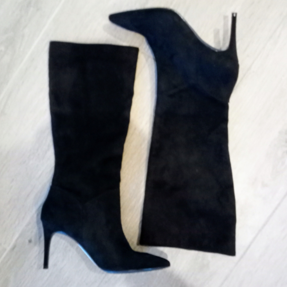 NEW Steve Madden Kinga Black Faux Suede Heeled Boots Size 9.5
